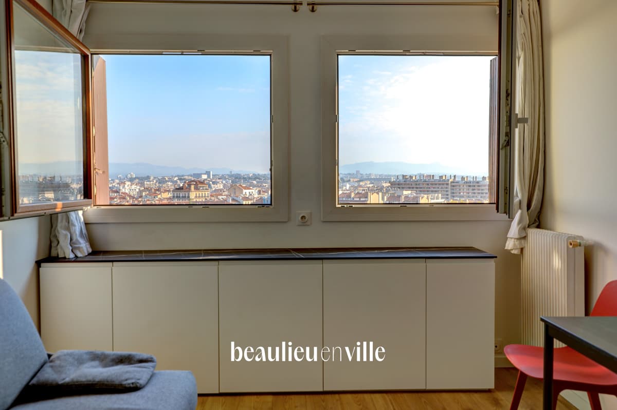 LODI - STUDIO Meublé - 20M2 - VUE - 680 €