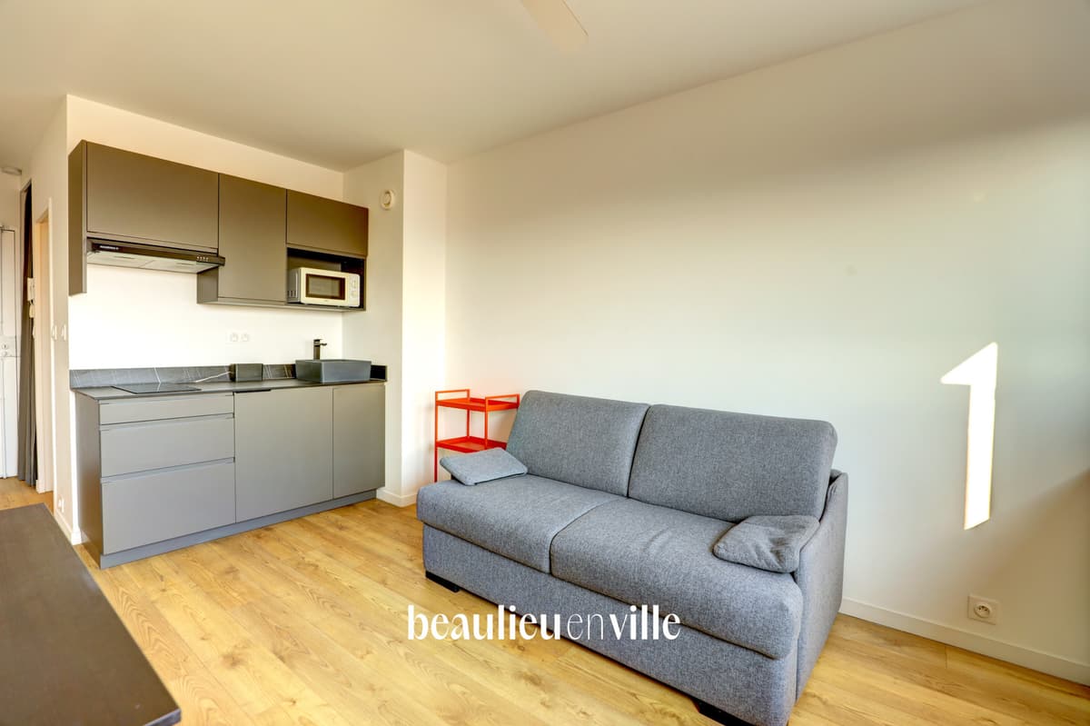 LODI - STUDIO Meublé - 20M2 - VUE - 680 € - 4