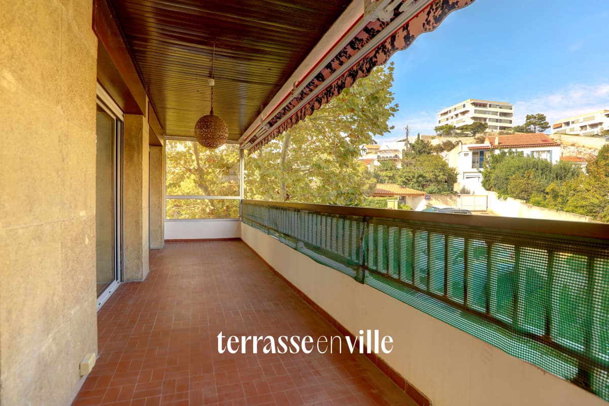 VIEILLE CHAPELLE - T4 - BALCON - TERRASSE - BOX EN SUS - 495000€ - 3