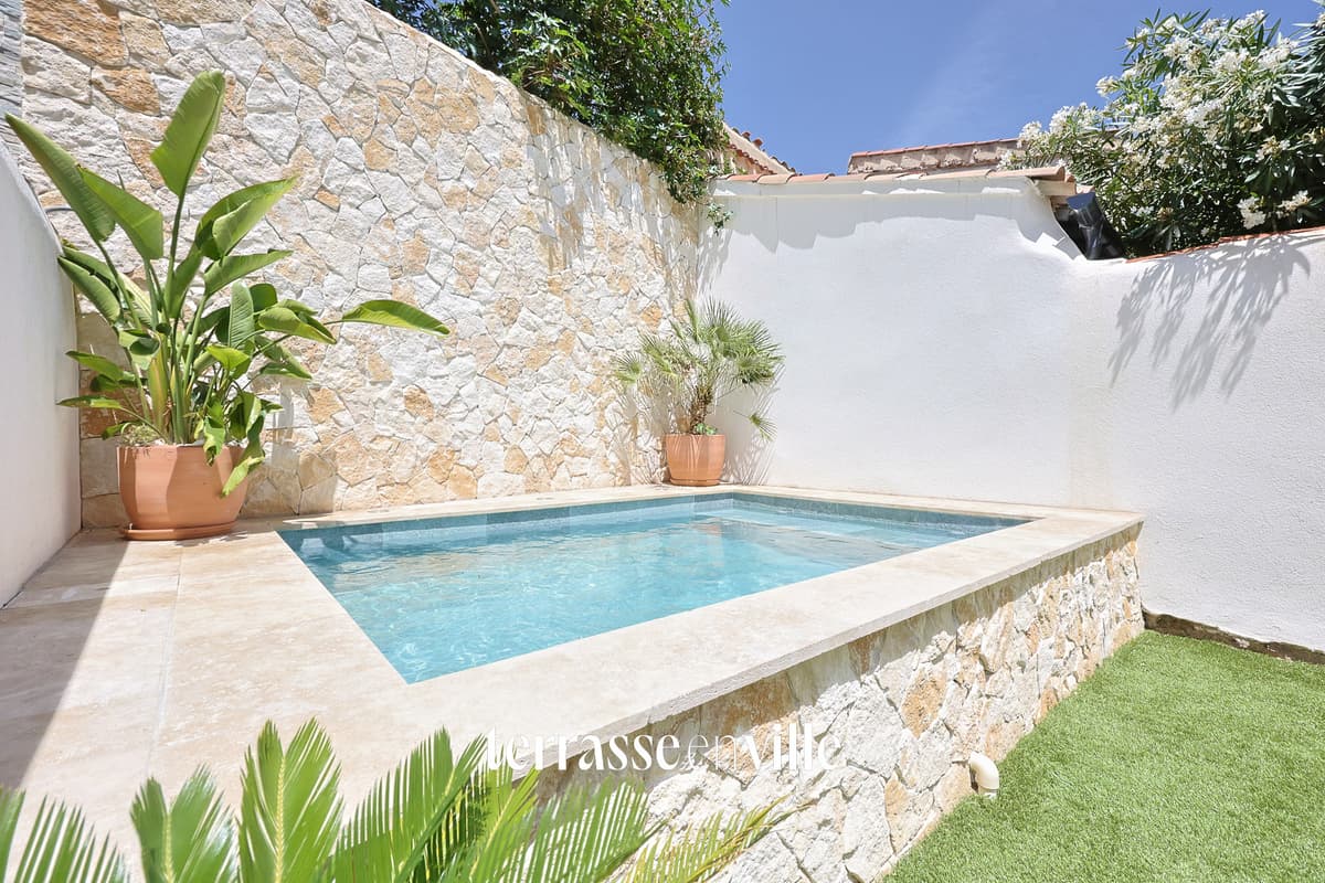 EXCLUSIVITE - ST BARNABÉ 13012 - MAISON - 150M2 - JARDIN - 60M2 - PISCINE - 890 000€ - 2