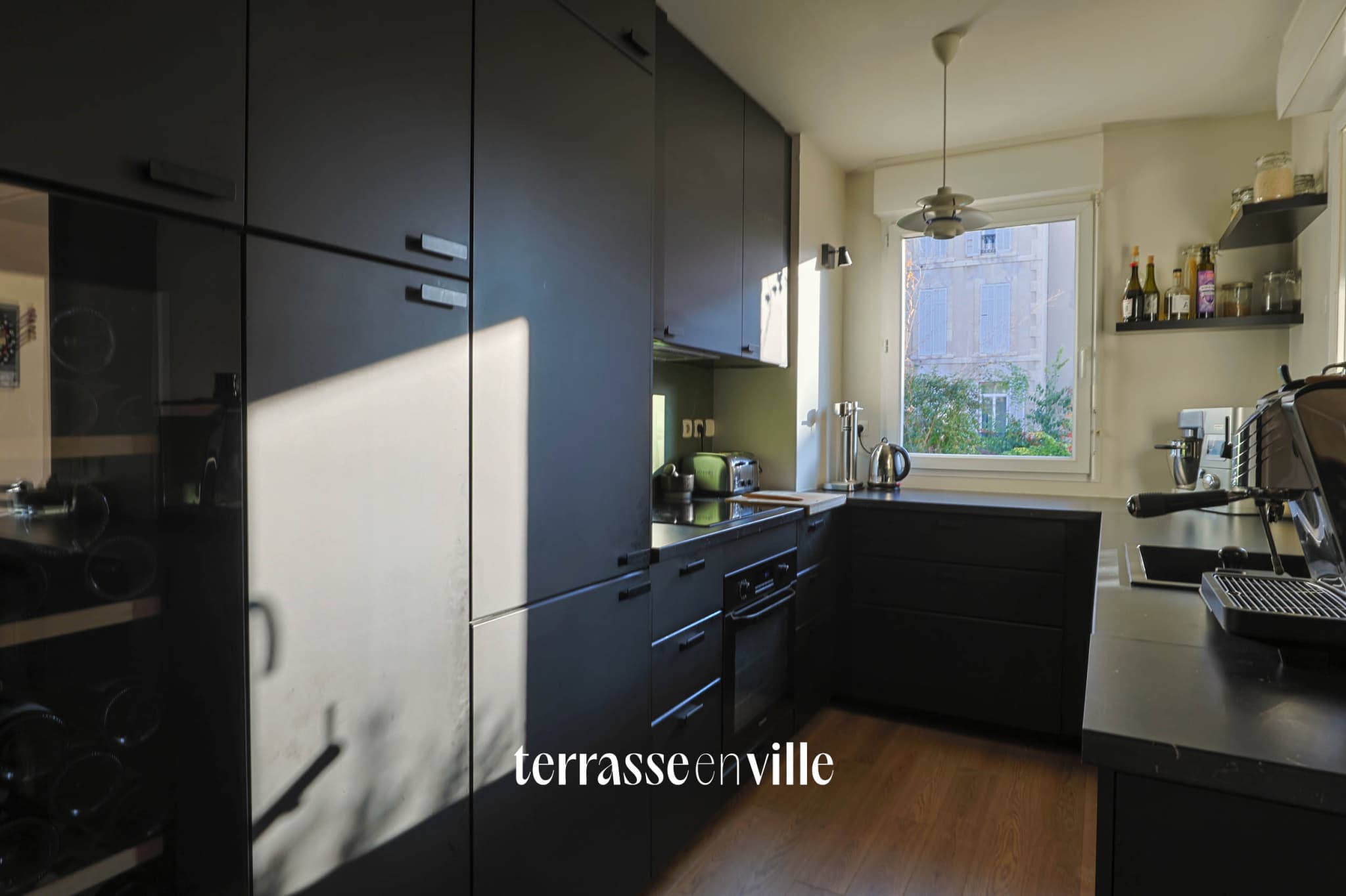 EXCLUSIVITE - CARRE D’OR - T4 - TERRASSE - GARAGE EN SUS - 450 000 € - 6