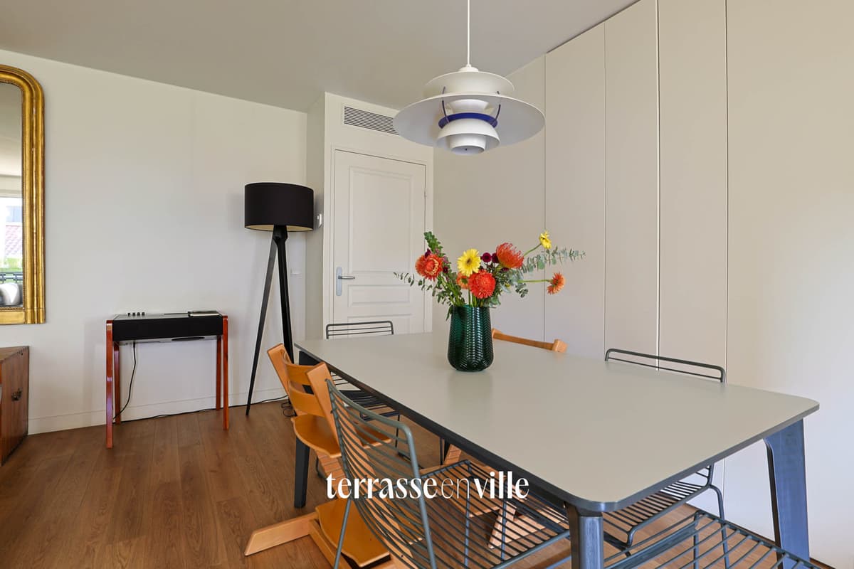 EXCLUSIVITE - CARRE D’OR - T4 - TERRASSE - GARAGE EN SUS - 450 000 € - 5