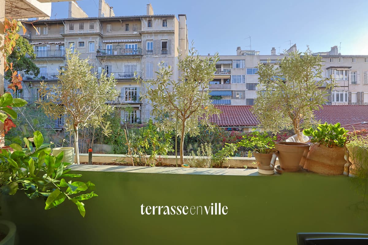 EXCLUSIVITE - CARRE D’OR - T4 - TERRASSE - GARAGE EN SUS - 450 000 € - 2