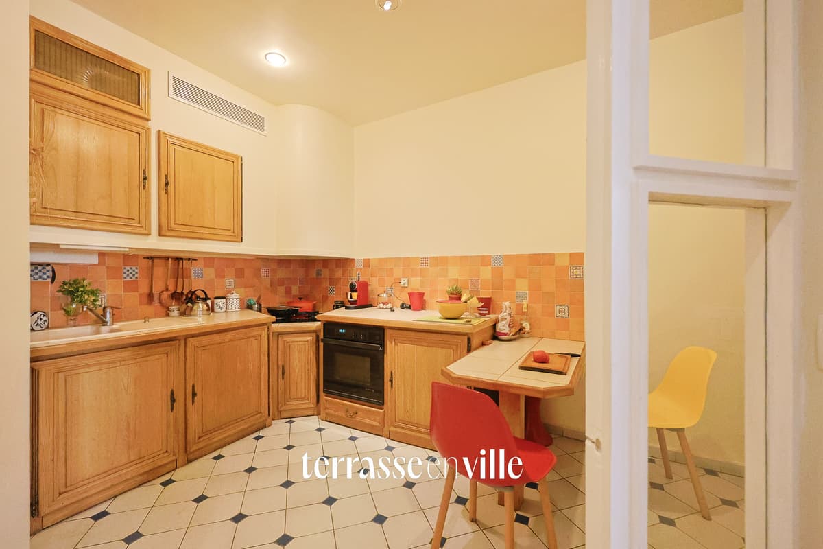 EUGENE PIERRE - T4 - 134M2 - TERRASSE - 600 000 € - 6