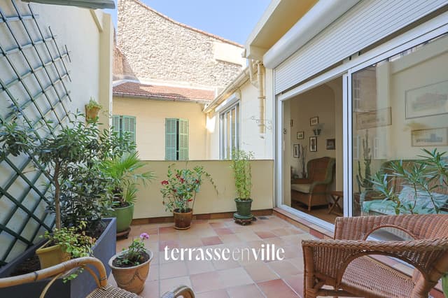 EUGENE PIERRE - T4 - 118M2 - TERRASSE - 550 000 €