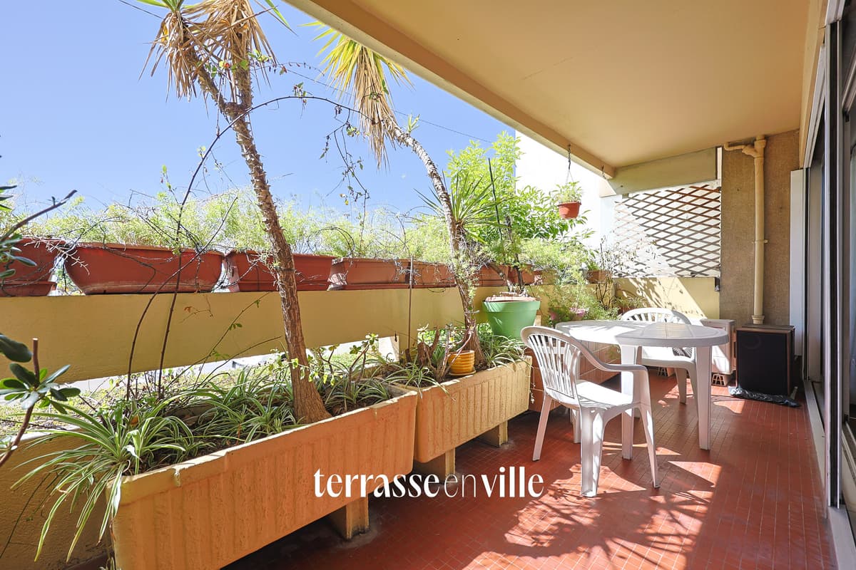 EXCLUSIVITÉ - 26 eme CENTENAIRE - T4 - 96 m2 - TERRASSE ET JARDIN 50 M2 - PARKING - 280 000 € - 1