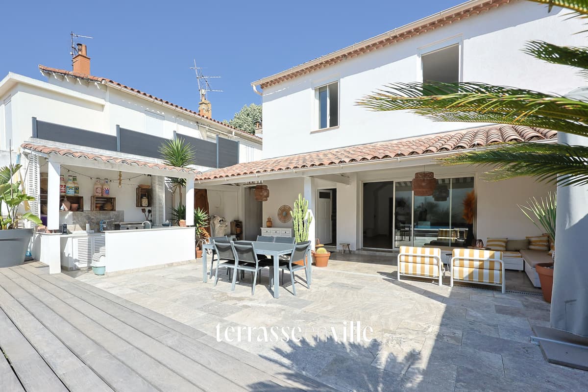 SAINTE MARGUERITE - MAISON T4 120m2 - PISCINE- 735 000€ - 3