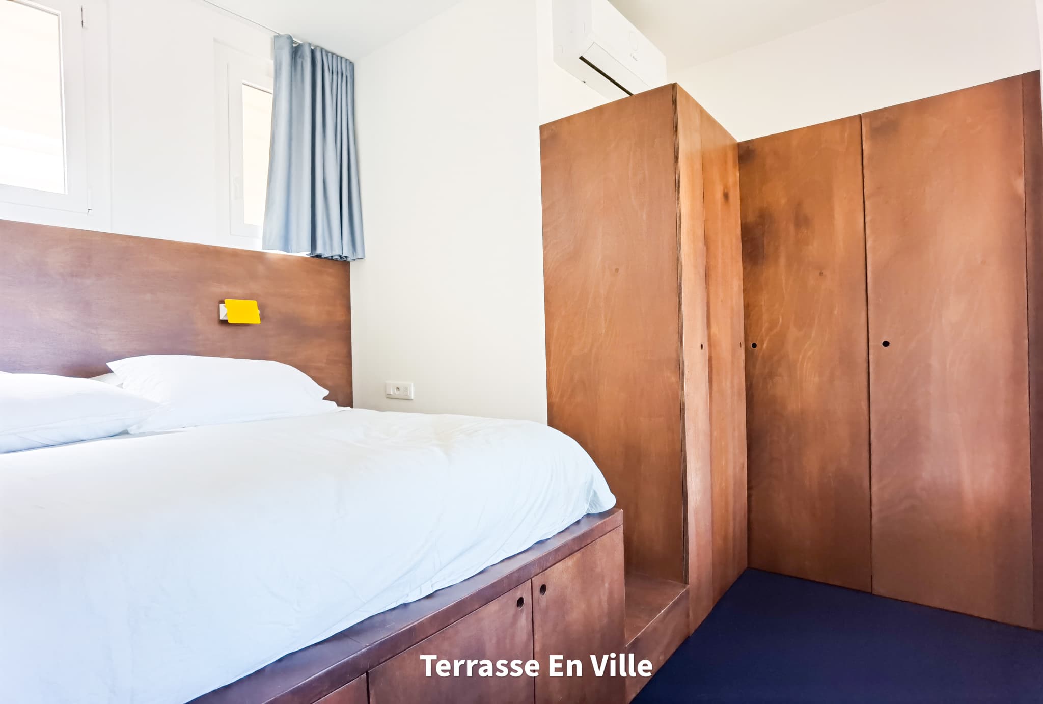 13007, Endoume, Type 2 rénové par architecte de 45 m2, Vue mer / 1280€ - 7