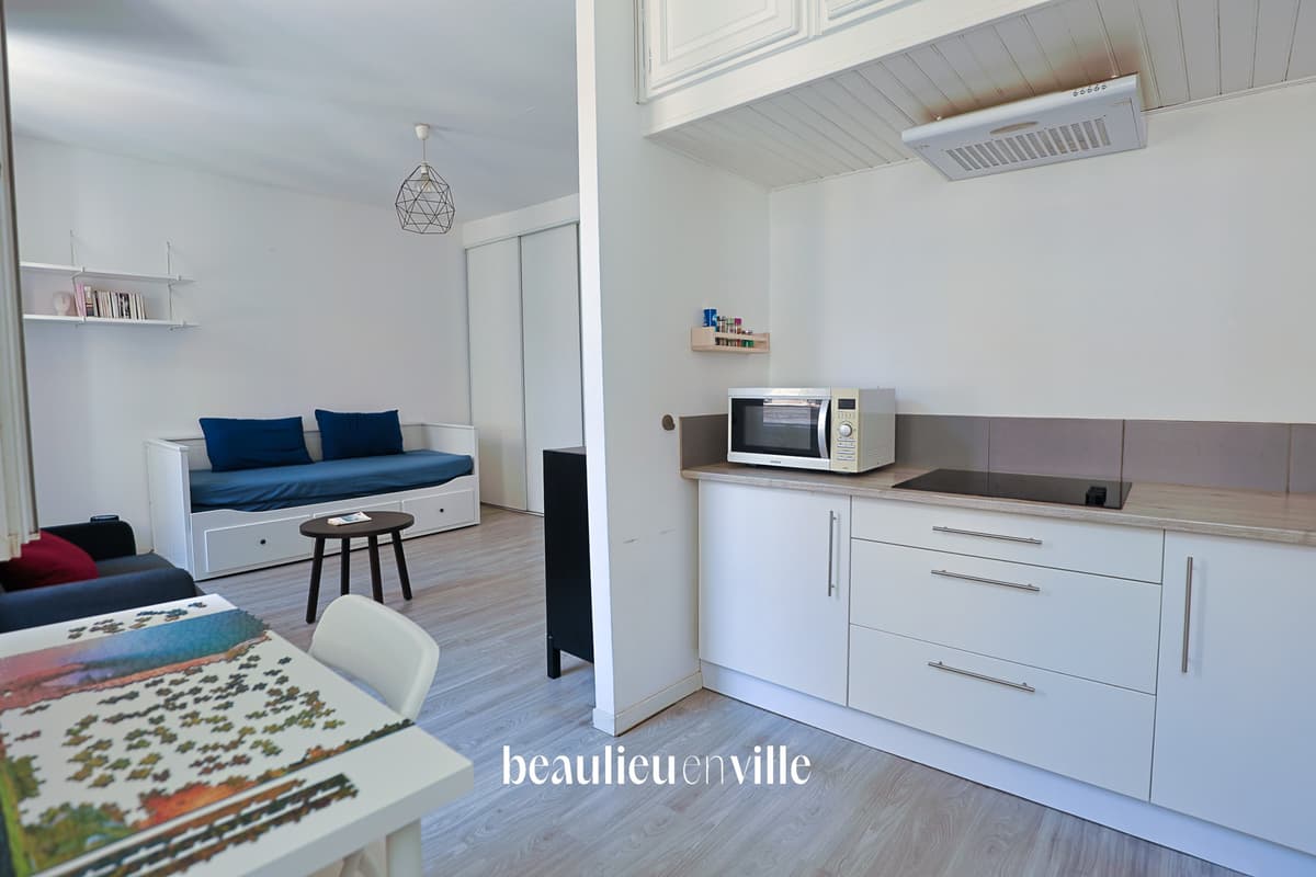 CINQ AVENUES / CHARTREUX - STUDIO 27m2 - 110 000€ - 3