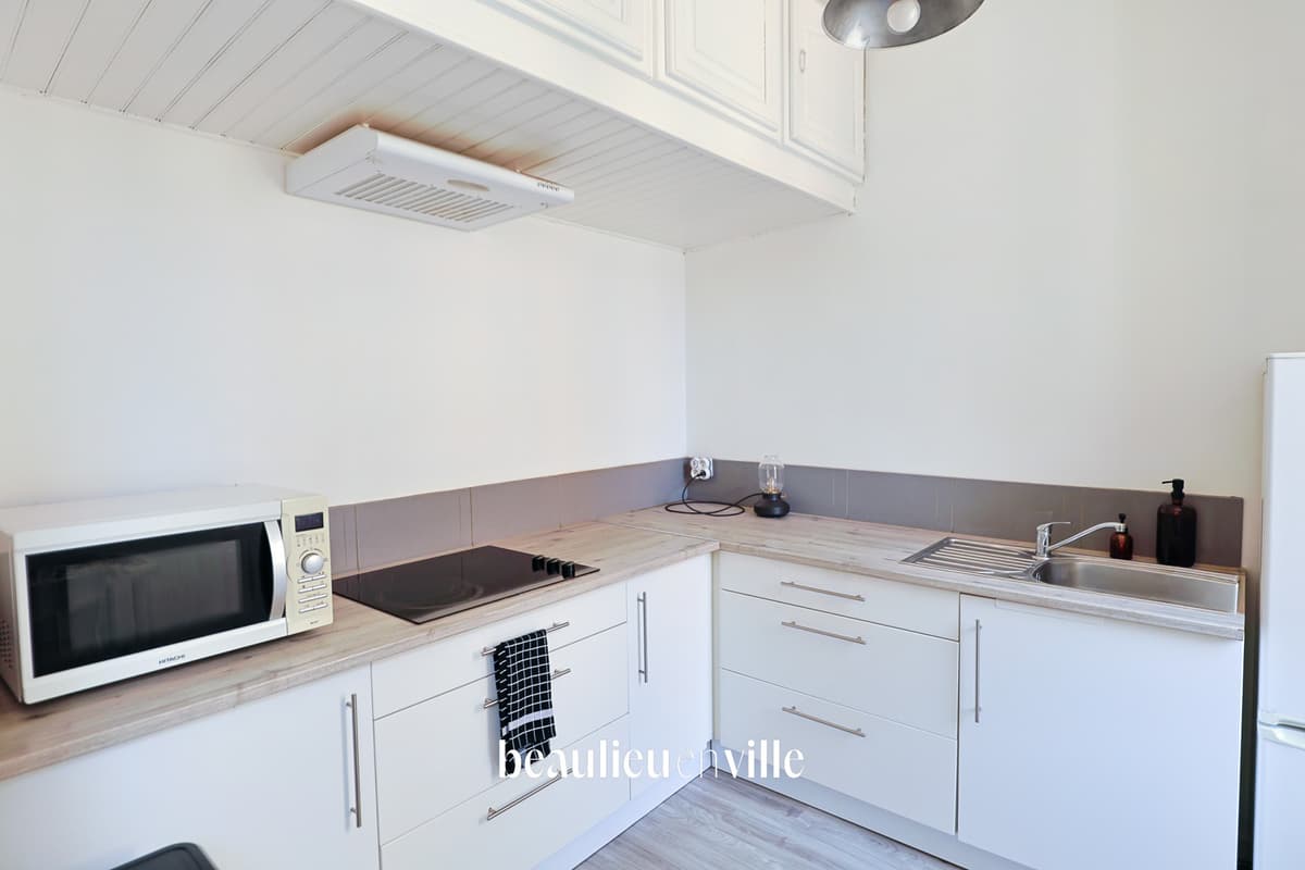 CINQ AVENUES / CHARTREUX - STUDIO 27m2 - 110 000€ - 4
