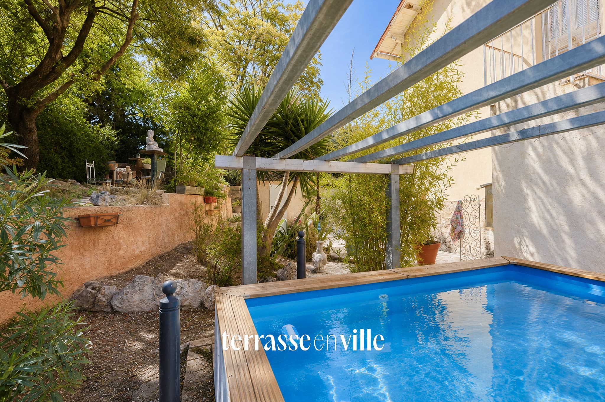 Exclusivité - Montolivet/Bois-Luzy - Bas-de-villa - Jardin - Piscine - 350 000€ - 5