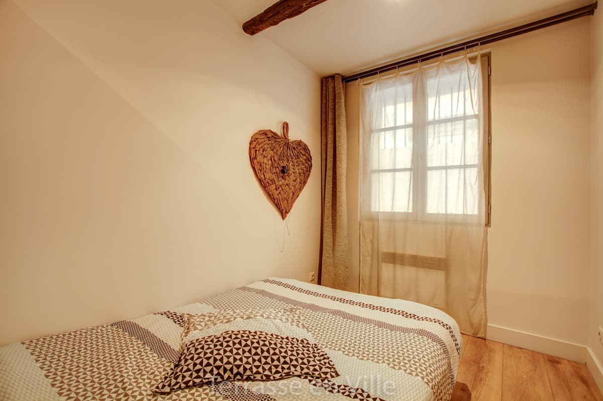13002, Panier, T2 Duplex Meublé, 40 m2 / 695 € - 2
