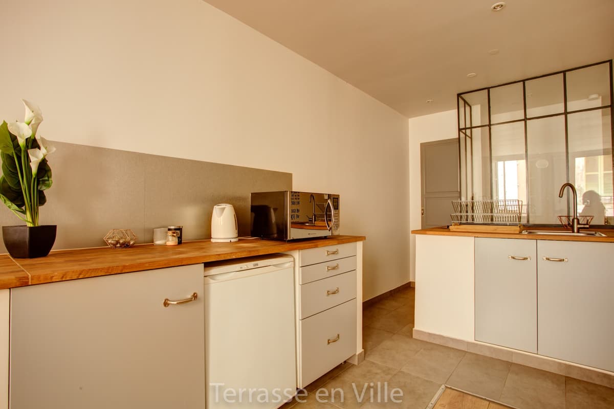 13002, Panier, T2 Duplex Meublé, 40 m2 / 695 € - 1