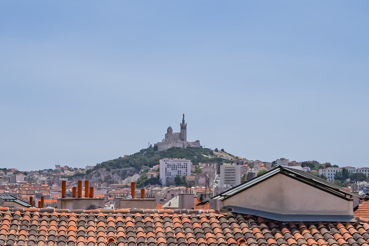 EXCLUSIVITÉ RÉPUBLIQUE T3 123 M2 BALCON DERNIER ÉTAGE VUE DÉGAGÉE 475 000 € - 1