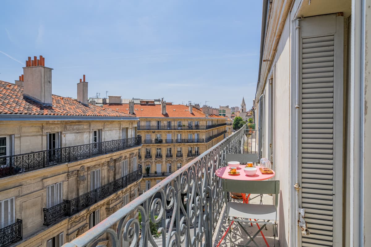 EXCLUSIVITÉ RÉPUBLIQUE T3 123 M2 BALCON DERNIER ÉTAGE VUE DÉGAGÉE 475 000 €