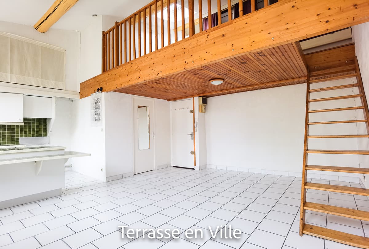 13005 - CAMAS - T1/2 non meublé - 633€ - 2
