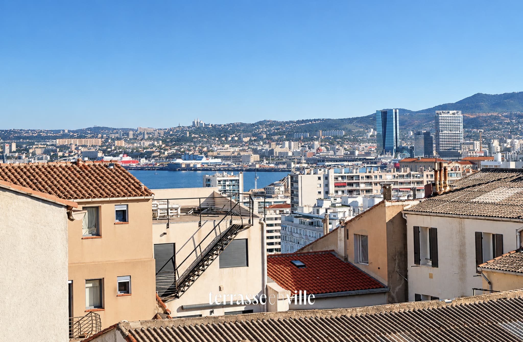 SAMATAN - Maison - 140m2 - Patio - Terrasse - Garage - Vue dégagée - 850 000 € - 1