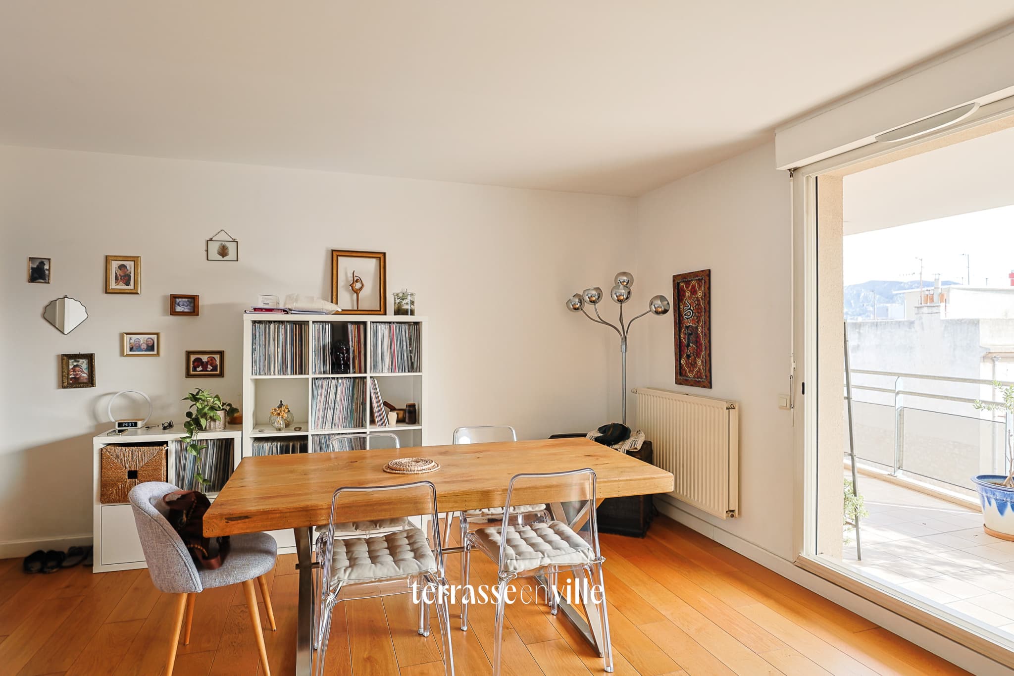 EXCLUSIVITÉ - CONCEPTION - T4 - TERRASSE - BOX - 395 000 EUROS - 4