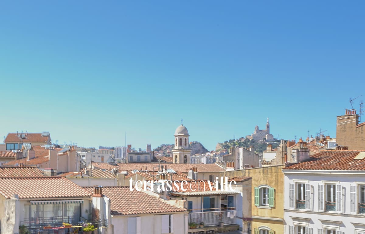 EXCLUSIVITE - NOTRE-DAME-DU-MONT - T3 - DERNIER ETAGE - TERRASSE - VUE - 390 000€ - 1