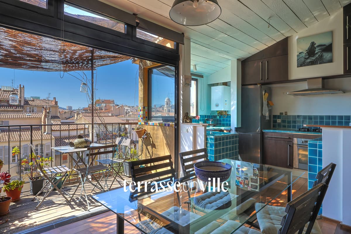 EXCLUSIVITE - NOTRE-DAME-DU-MONT - T3 - DERNIER ETAGE - TERRASSE - VUE - 390 000€ - 2