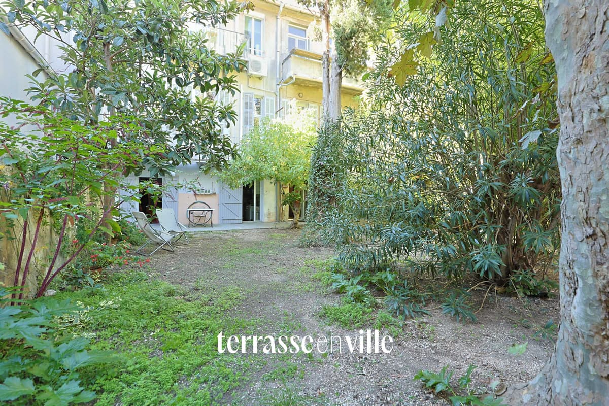 EXCLUSIVITE - CARRE D’OR - T2 - JARDIN PRIVATIF - 180 000 € - 1