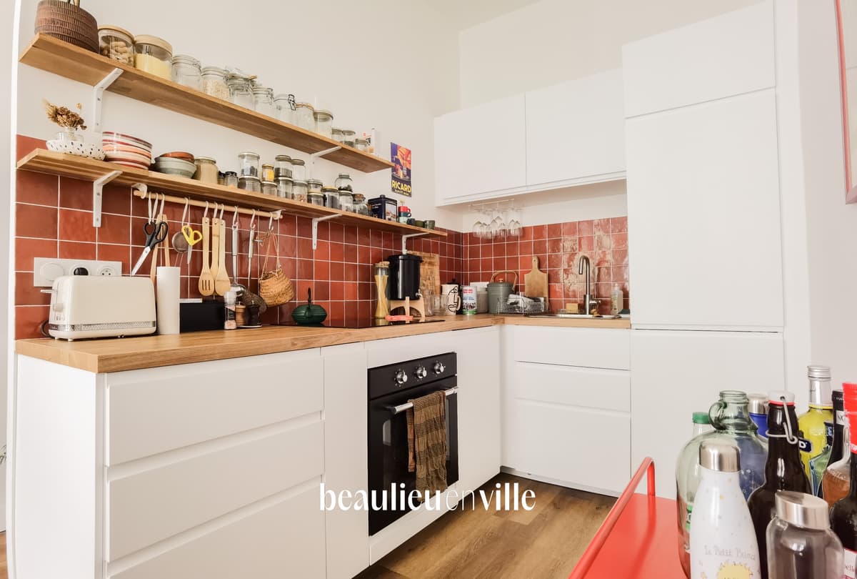 13006 - VAUBAN - T2 meublé et rénové - 960€ - 4