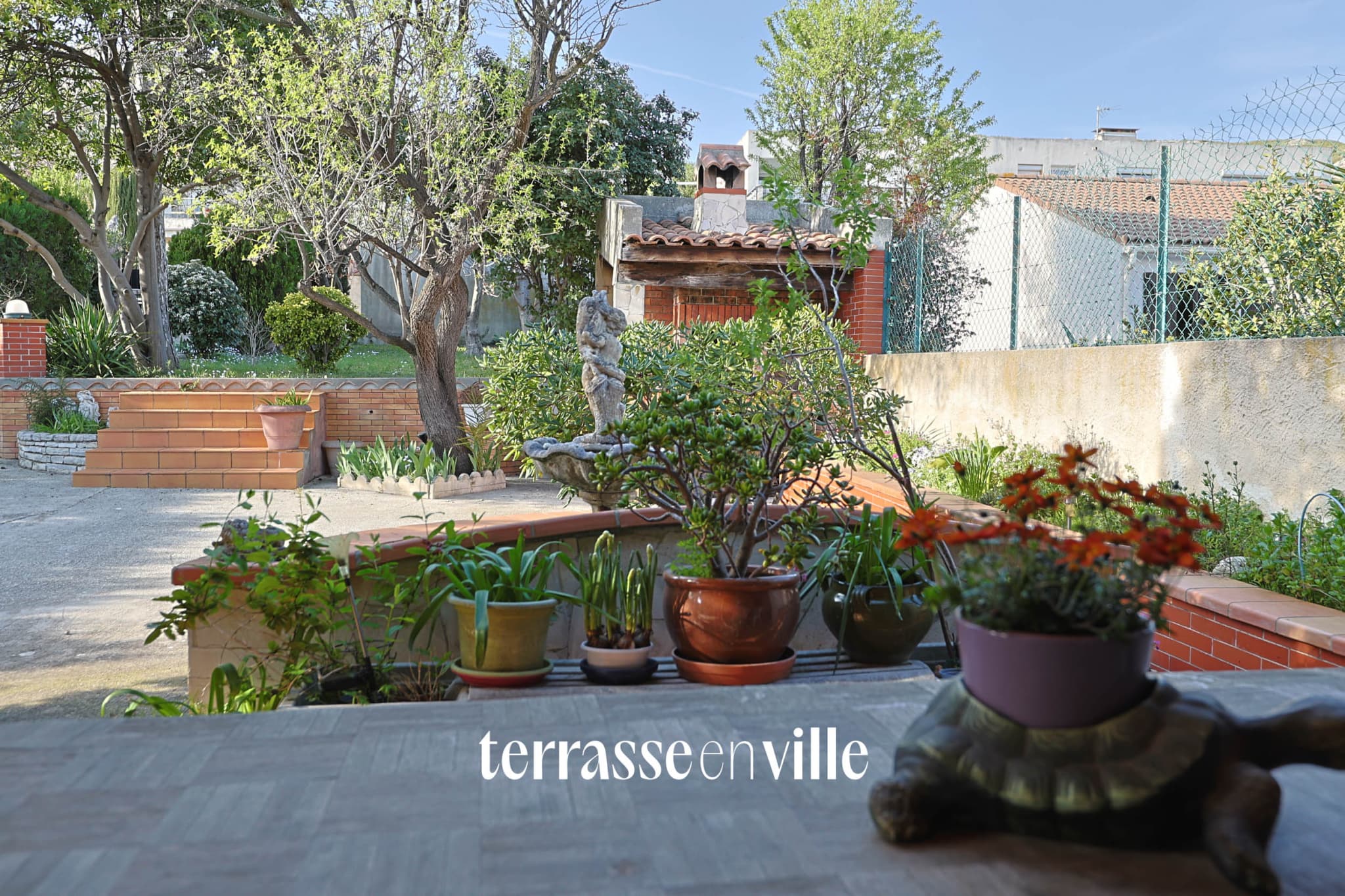 LE ROVE - MAISON 218m2 - TERRASSES - JARDIN - 660 000€ - 3