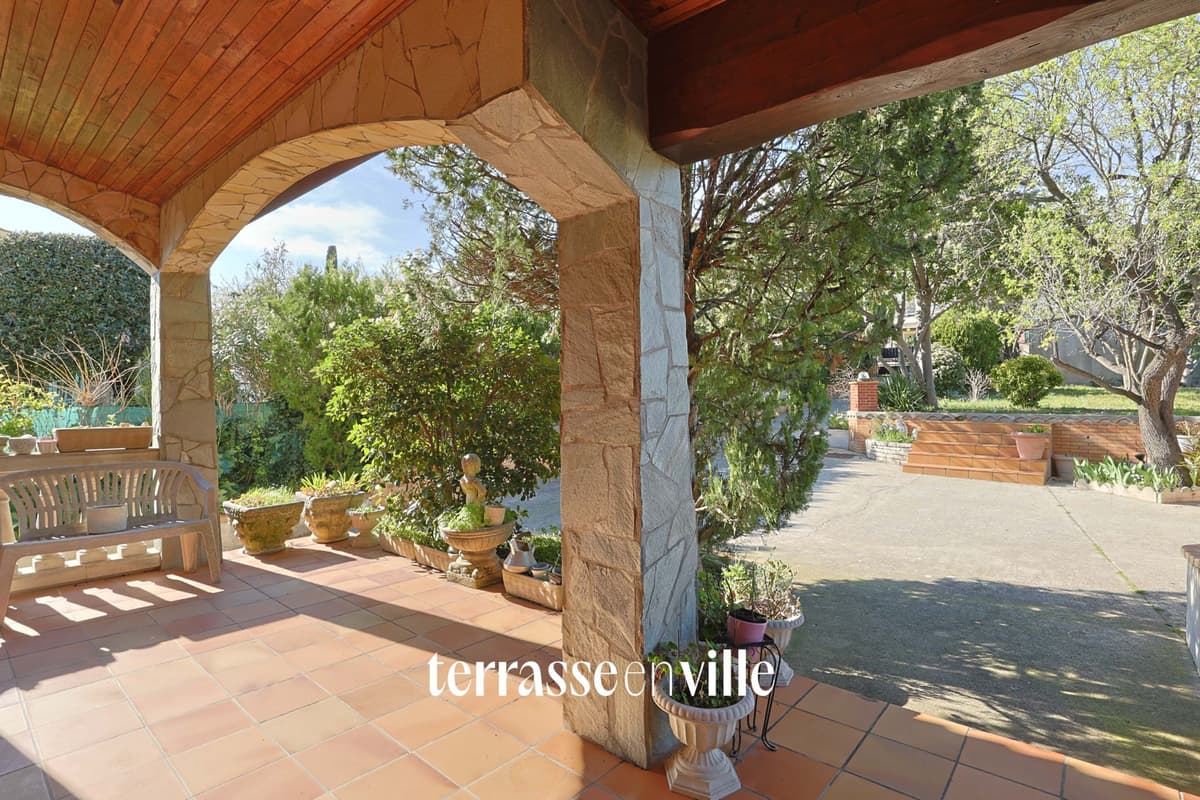 LE ROVE - MAISON 218m2 - TERRASSES - JARDIN - 660 000€ - 1