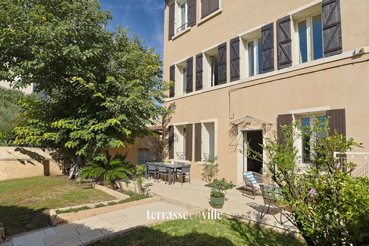 EXCLUSIVITÉ - LONGCHAMP/CHUTES LAVIE- MAISON - PISCINE - 745 000 € - 1