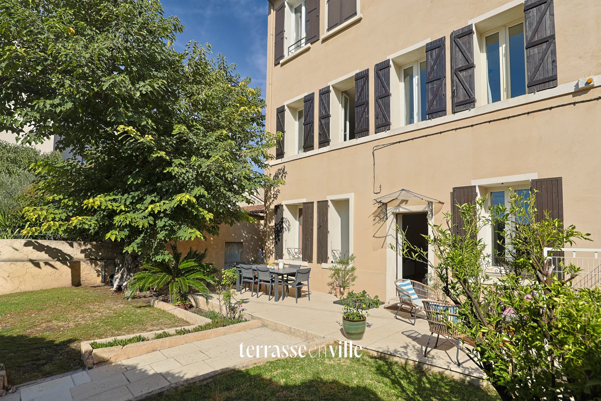 EXCLUSIVITÉ - LONGCHAMP/CHUTES LAVIE- MAISON - PISCINE - 745 000 € - 1