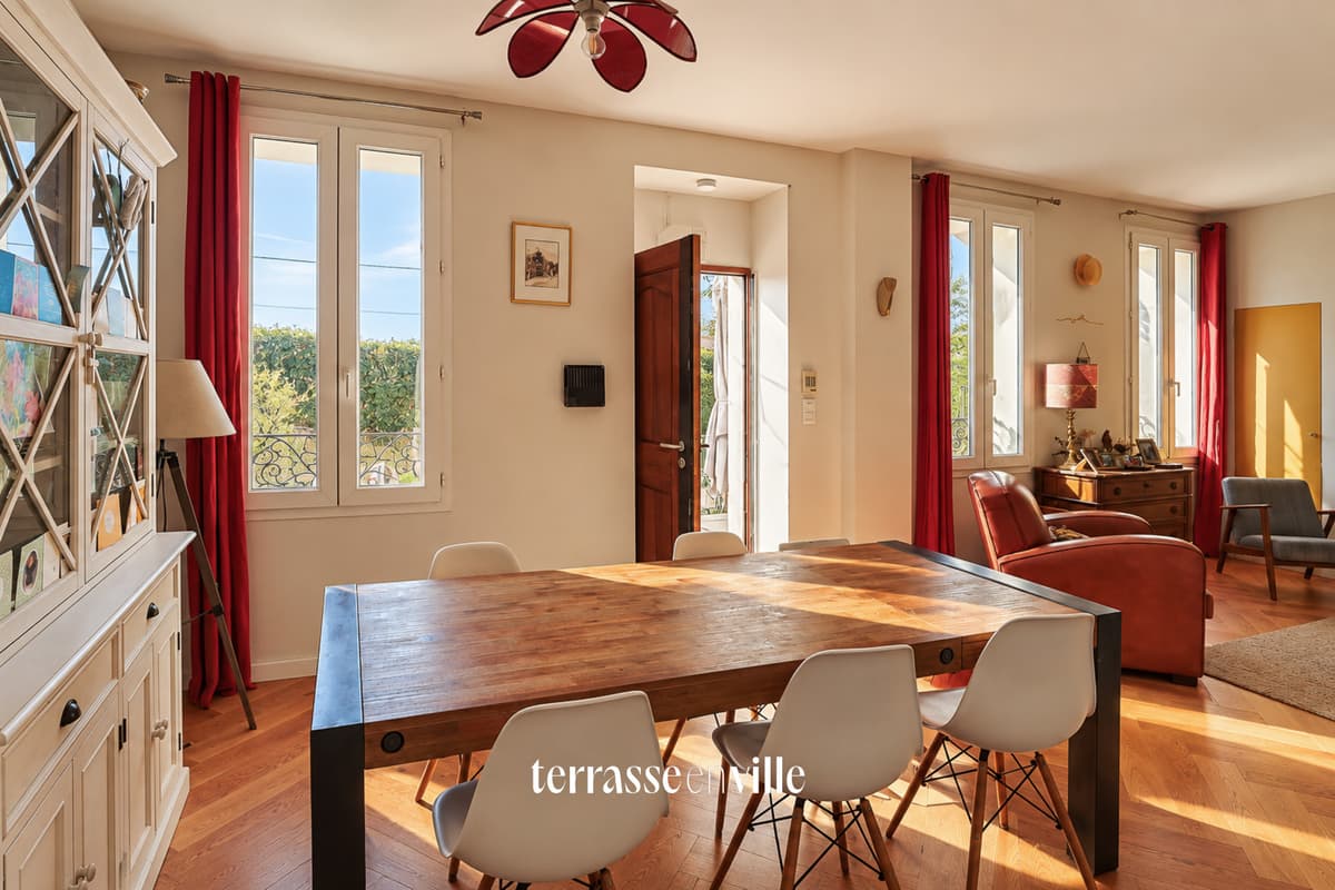 EXCLUSIVITÉ - LONGCHAMP/CHUTES LAVIE- MAISON - PISCINE - 745 000 € - 5