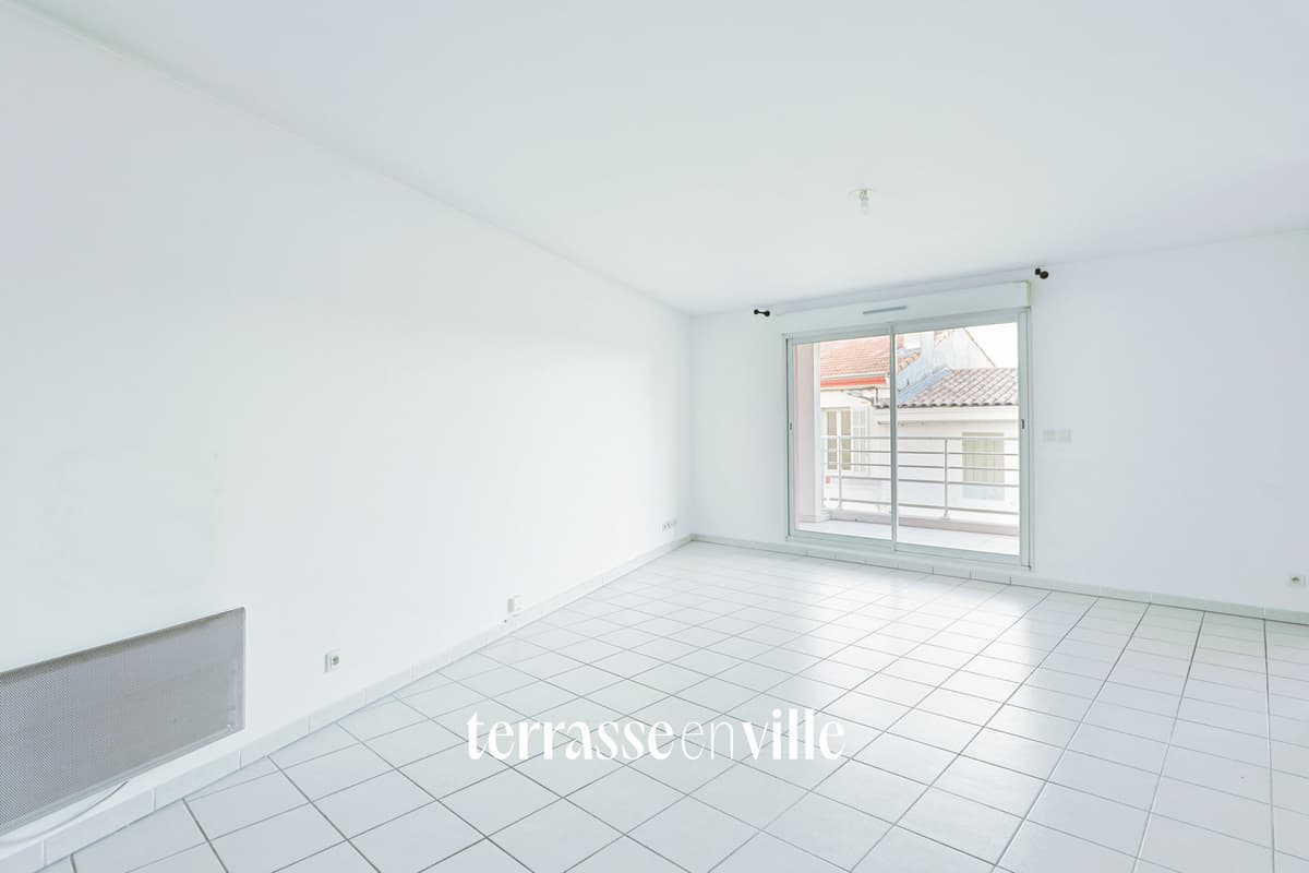 BAS MONTOLIVET - T3 - TERRASSES - BOX EN SUS - 235 000€ - 3