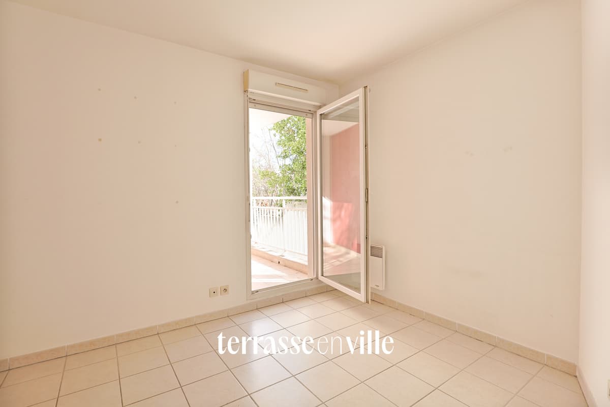 BAS MONTOLIVET - T3 - TERRASSES - BOX EN SUS - 235 000€ - 7