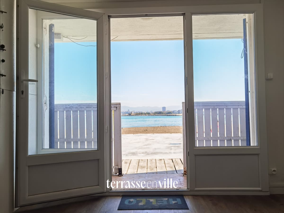 13008 - PLAGE DE LA POINTE ROUGE - CABANON T2 MEUBLÈ ET RÉNOVÉ - 920€ - 1