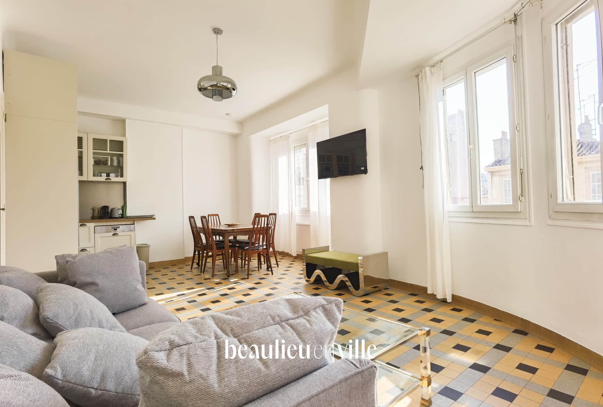 Castellane - Appartement T3 meublé rénové - 1