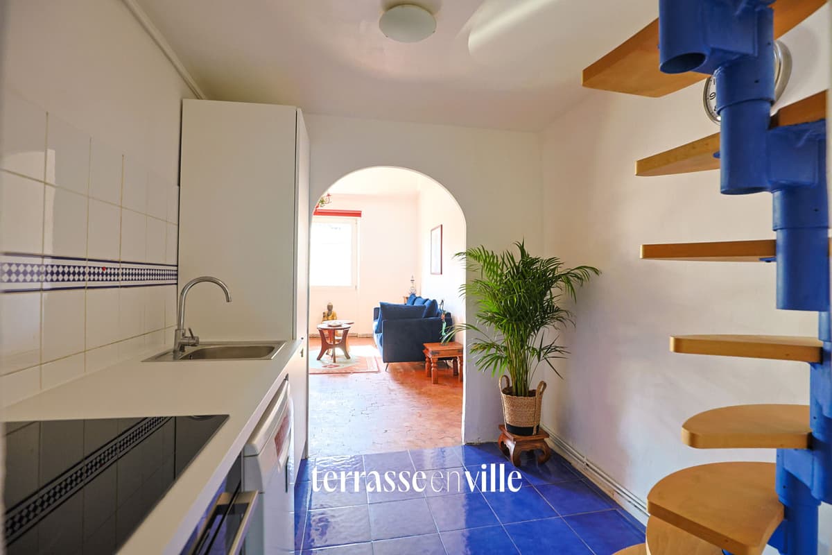 EXCLUSIVITÉ OPERA - VIEUX PORT DERNIER ETAGE T2/3 56 M2 - TOIT TERRASSE - 300 000 € - 6