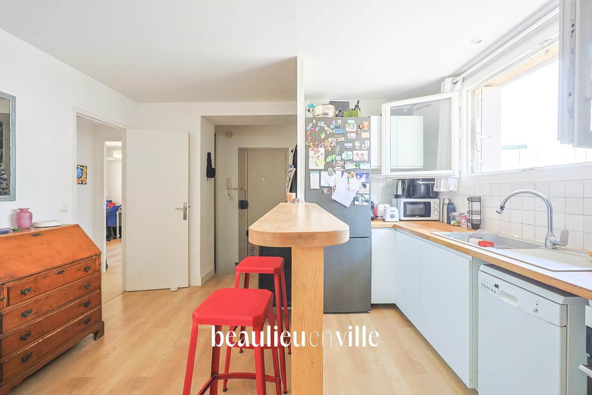EXCLUSIVITÉ - CASTELLANE - LODI - T3 TRAVERSANT - 66 M2 - 240 000 € - 3