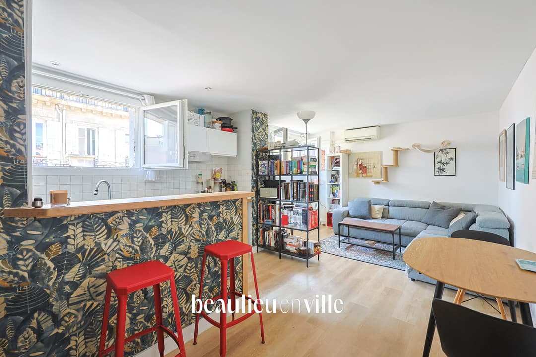 SOUS OFFRE - EXCLUSIVITÉ - CASTELLANE - LODI - T3 TRAVERSANT - 66 M2 - 240 000 €