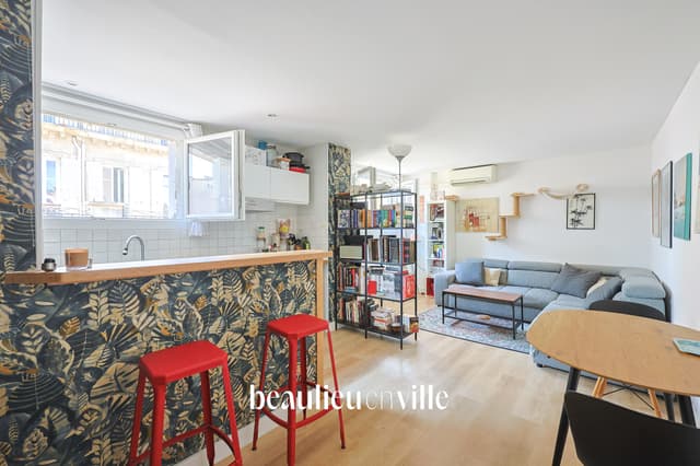 EXCLUSIVITÉ - CASTELLANE - LODI - T3 TRAVERSANT - 66 M2 - 240 000 €