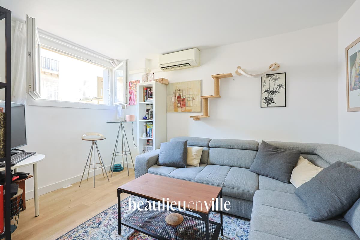 EXCLUSIVITÉ - CASTELLANE - LODI - T3 TRAVERSANT - 66 M2 - 240 000 € - 1
