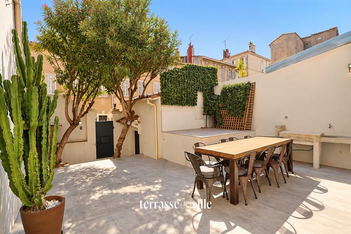 EXCLUSIVITE - BAILLE - MAISON - T4 - 100 M2 - TERRASSE 40M2 - GARAGE - 550 000€