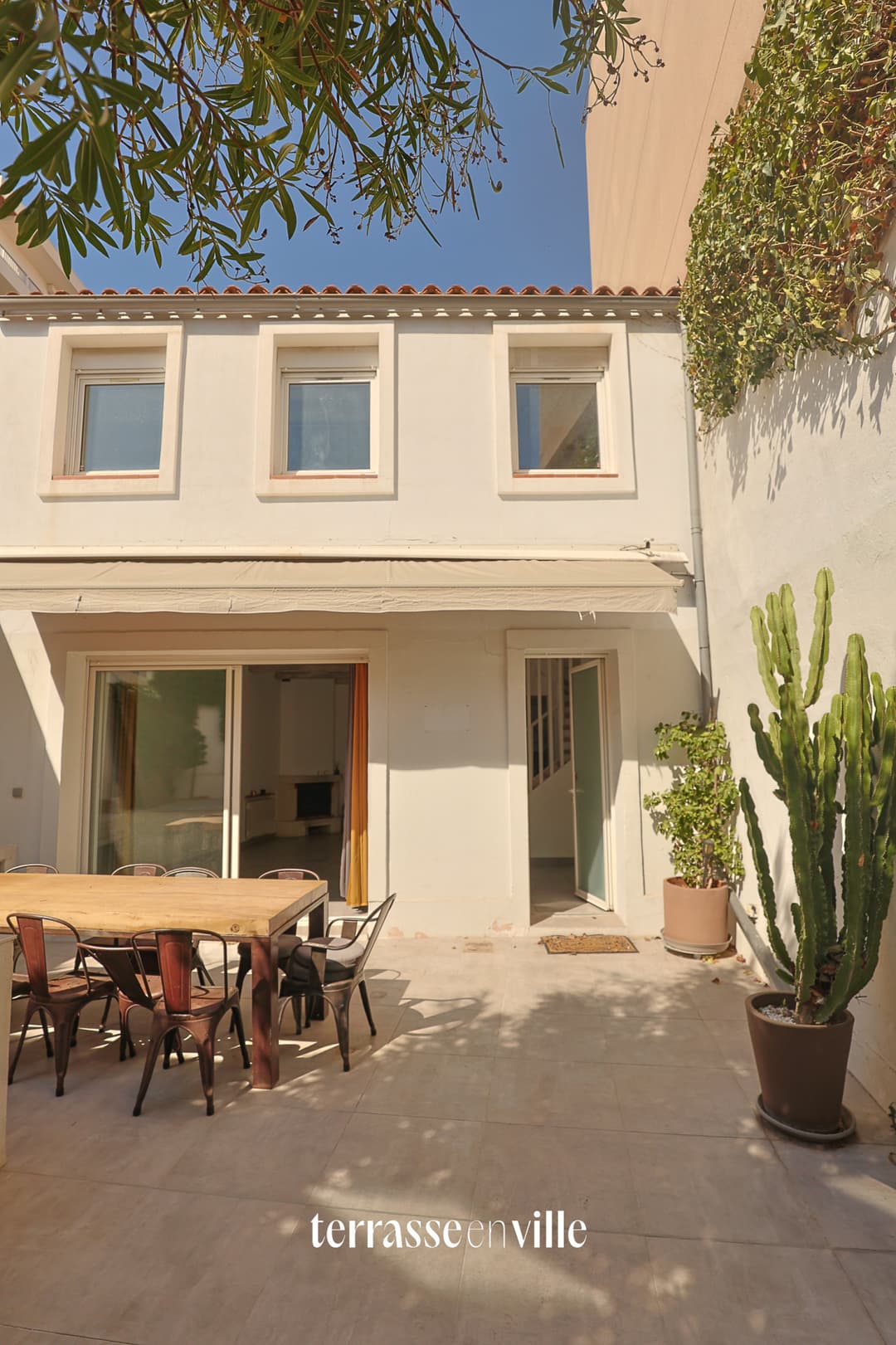 BAILLE - MAISON - T4 - 87 M2 - TERRASSE 40M2 - GARAGE - 550 000€