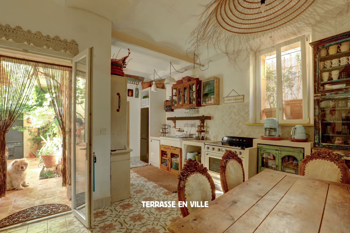 EXCLUSIVITE - VALLON DES AUFFES - MAISON - TERRASSE - BALCON - 749 000€ - 3