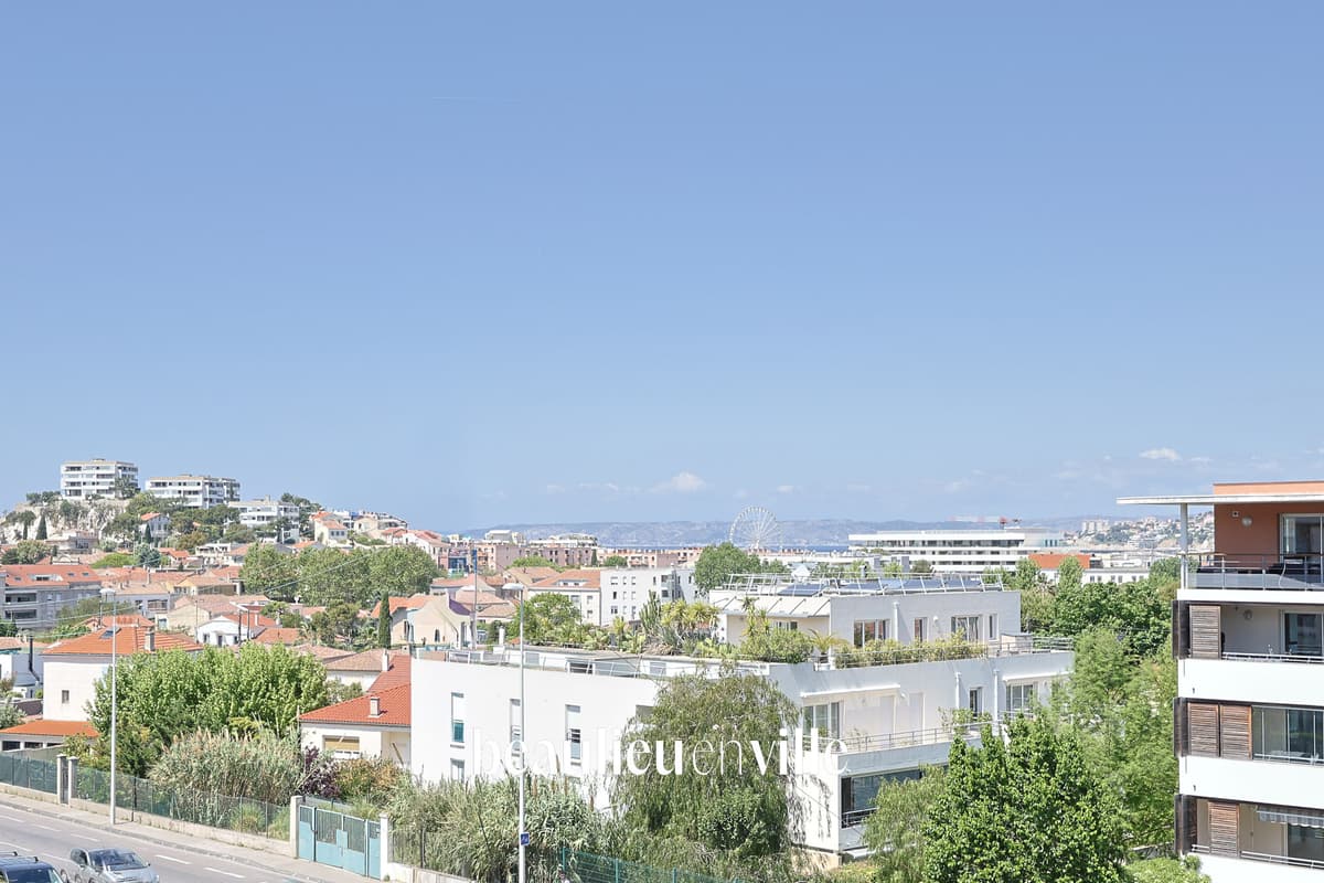 EXCLUSIVITE - LA VIEILLE CHAPELLE - APPARTEMENT T3 - 67 M2 - BALCON - GARAGE EN SUS - 260 000€ - 3