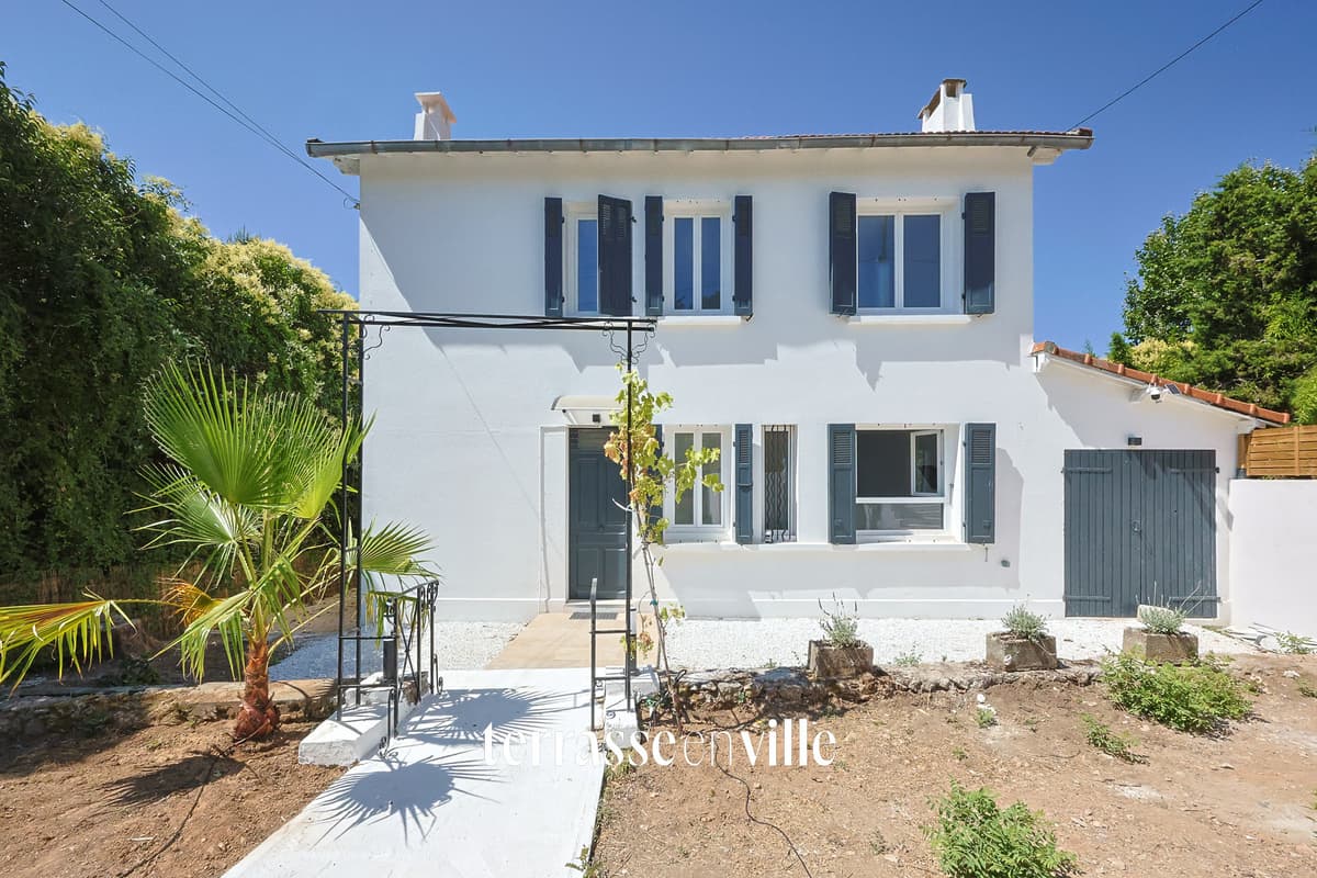 TROIS-LUCS - 13012 - MAISON T4 - 110 m2 - JARDIN 445m2 - 559 000€ - 2