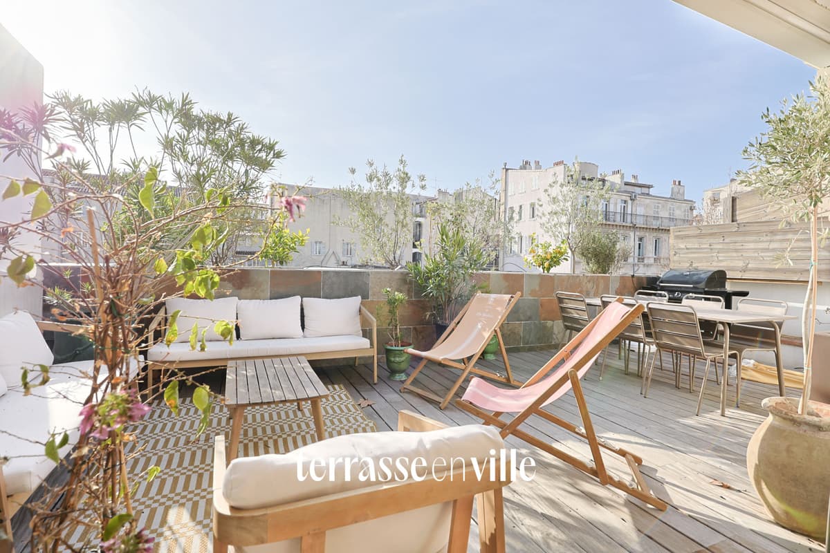 PREFECTURE / PIERRE PUGET - DUPLEX T4 - 140m2 - TERRASSE 30m2 - DERNIER ETAGE