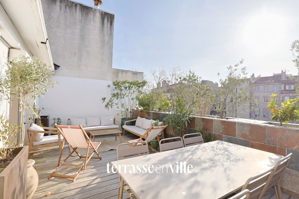 PREFECTURE / PIERRE PUGET - DUPLEX T4 - 140m2 - TERRASSE 30m2 - DERNIER ETAGE - 3
