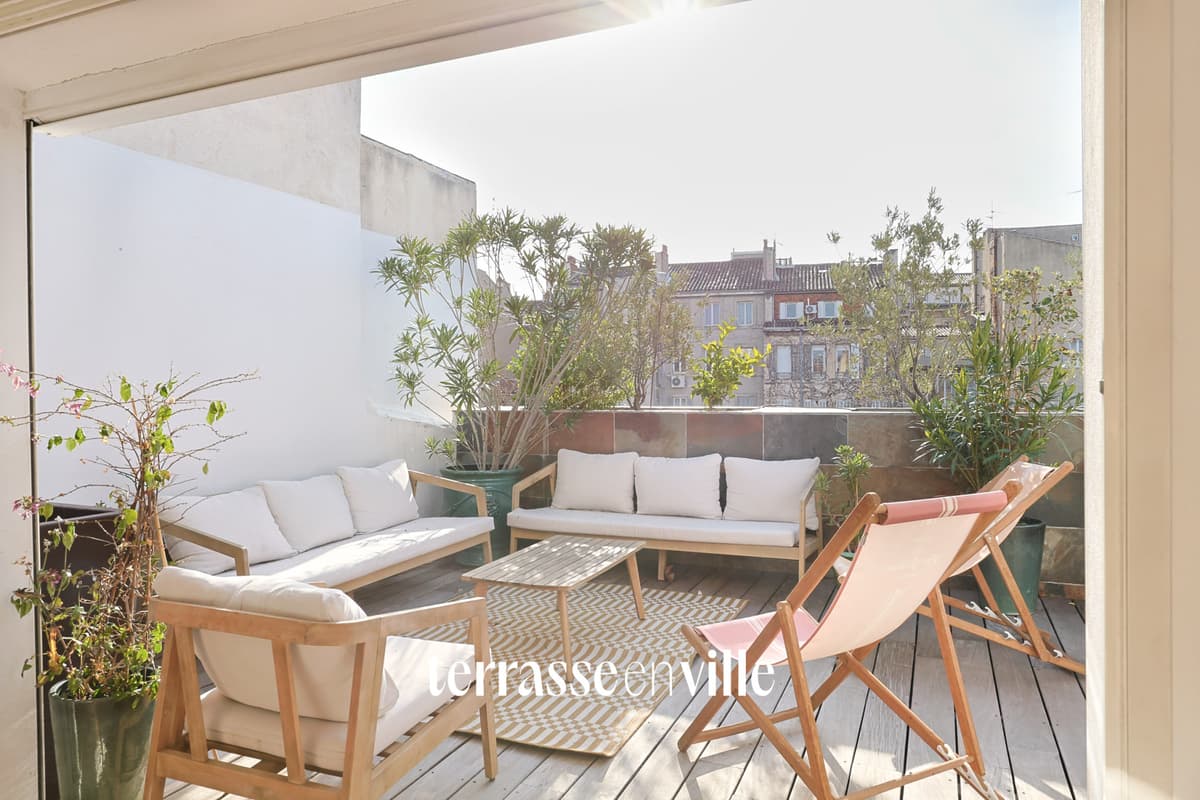 PREFECTURE / PIERRE PUGET - DUPLEX T4 - 140m2 - TERRASSE 30m2 - DERNIER ETAGE - 2