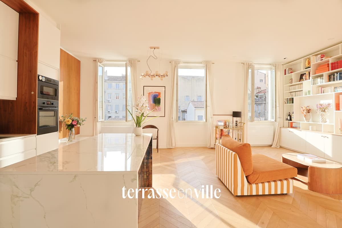 PREFECTURE / PIERRE PUGET - DUPLEX T4 - 140m2 - TERRASSE 30m2 - DERNIER ETAGE - 7
