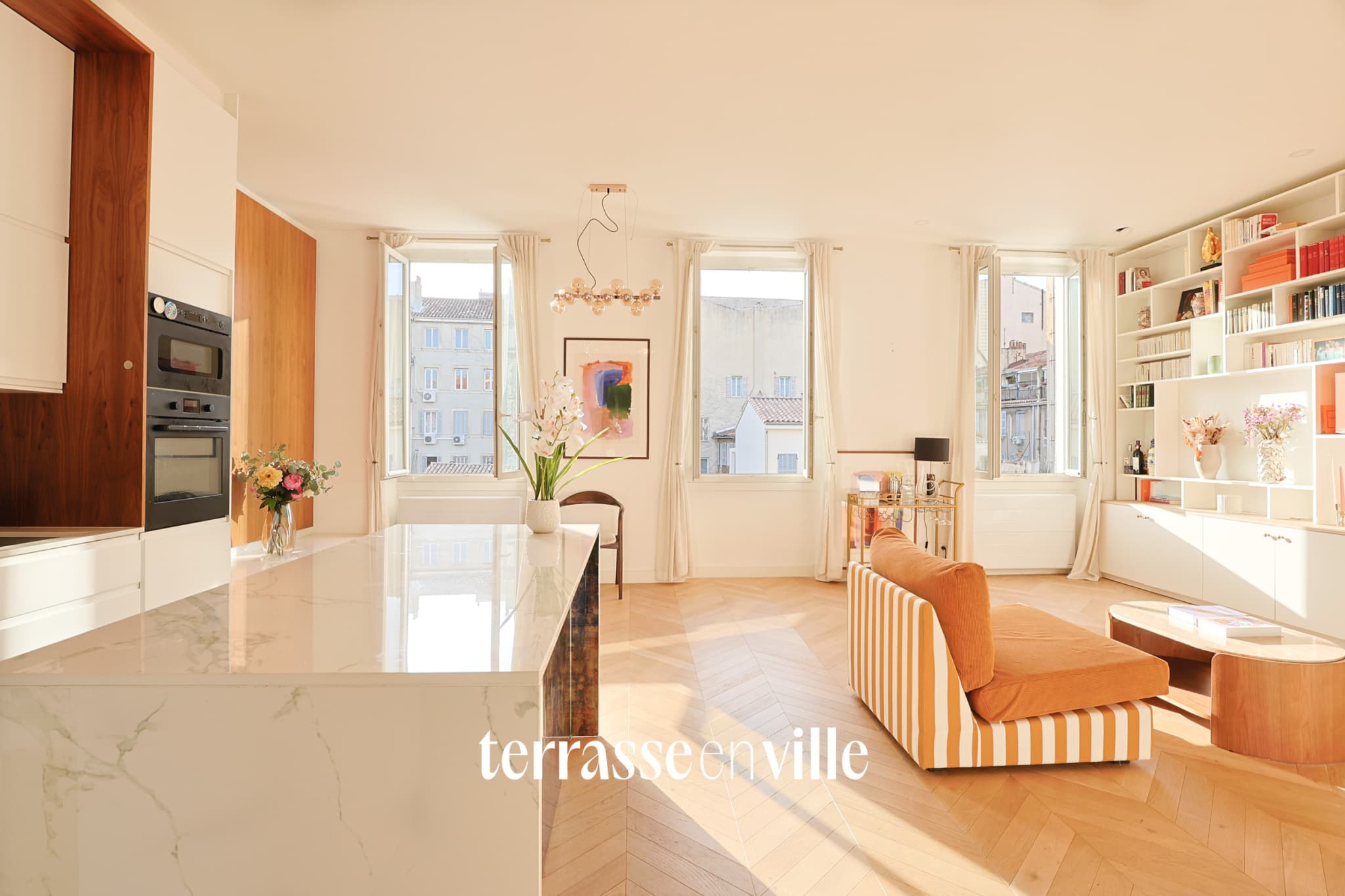 PREFECTURE / PIERRE PUGET - DUPLEX T4 - 140m2 - TERRASSE 30m2 - DERNIER ETAGE - 7